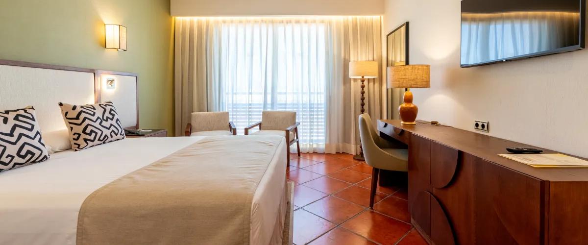 Doble Abuhardillada Puerto Antilla Grand Hotel Islantilla Lepe Doble Abuhardillada Puerto Antilla Grand Hotel Islantilla Lepe